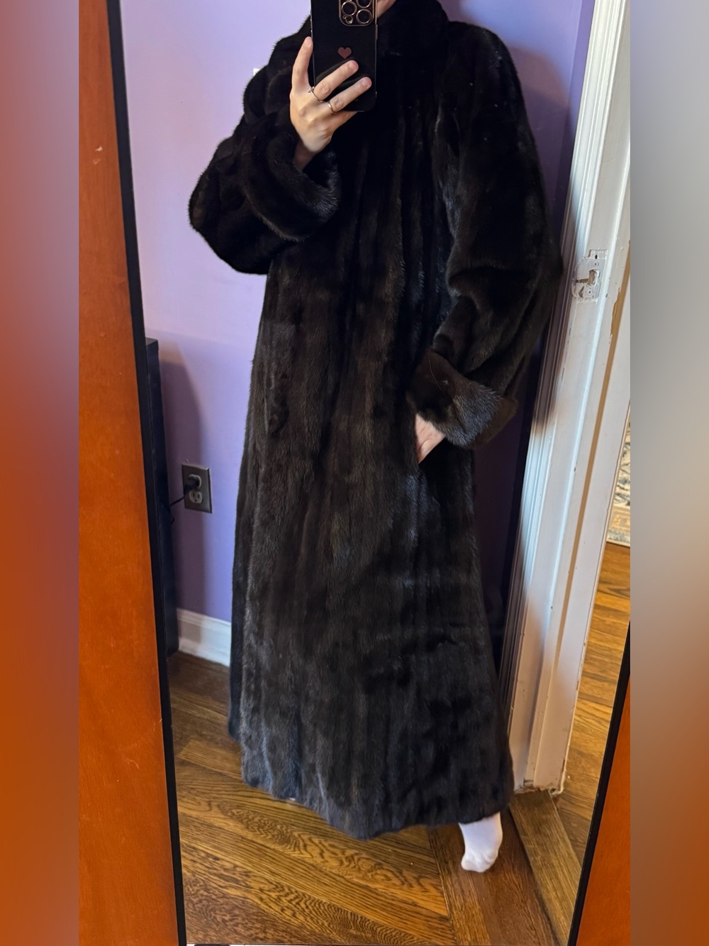 Guy Laroche black ranch natural mink Fur Coat - Picture 12 of 17